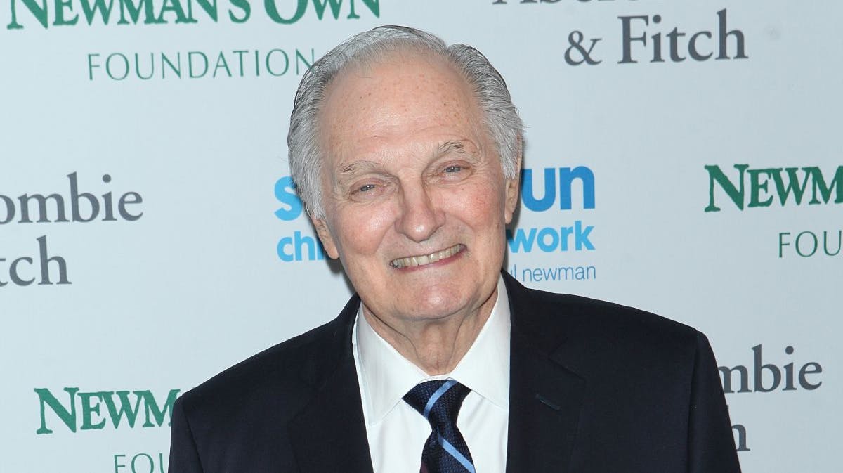 https://imgix.billedbladet.dk/media/article/alan_alda.jpg