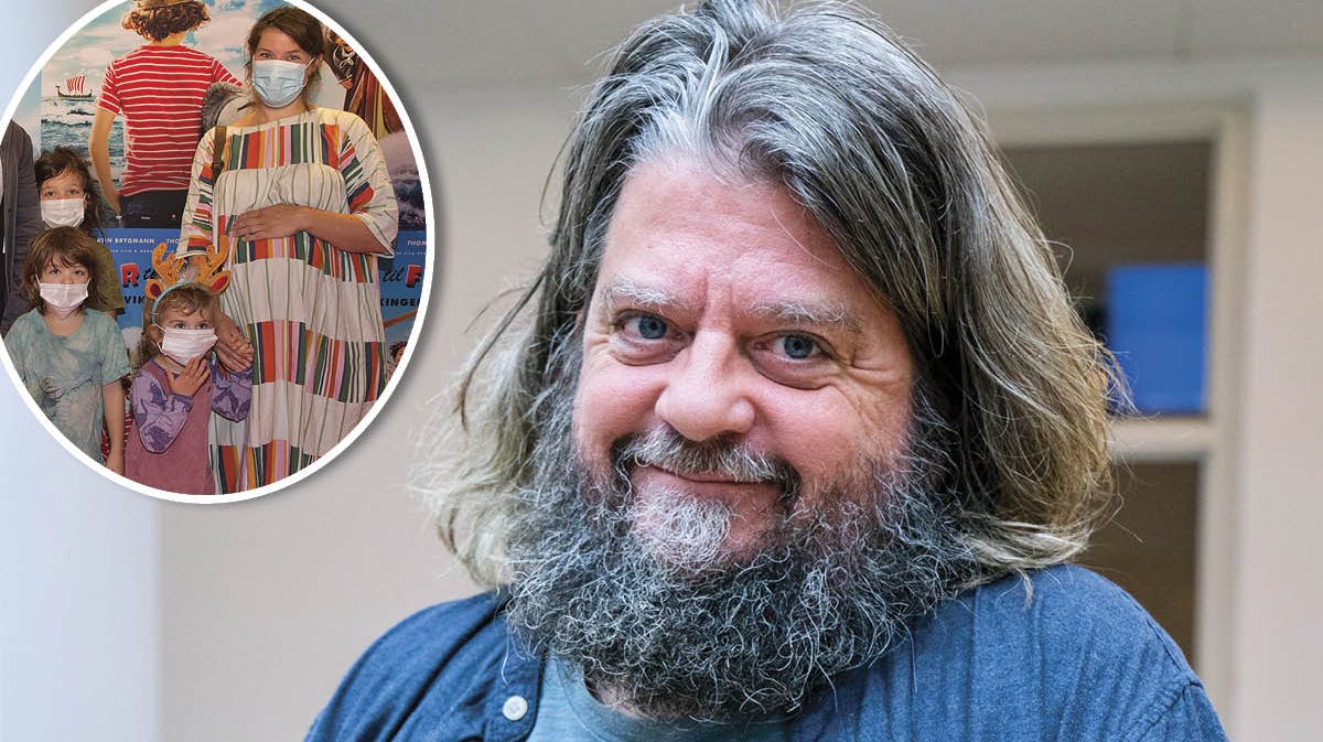 Anders Lund Madsen, hans gravide hustru Karin og børnene Modig, Stærk og Fri.