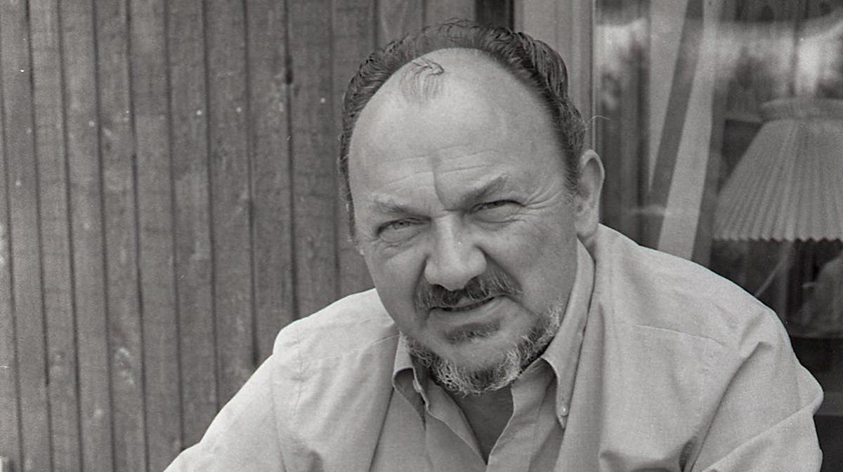 Anker Jørgensen ved sit sommerhus i 1975.