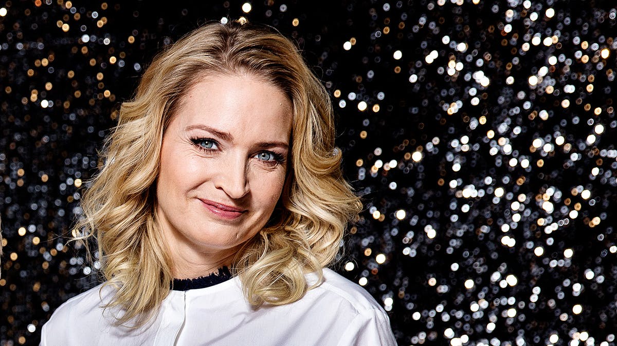 https://imgix.billedbladet.dk/media/article/annetteheick.jpg