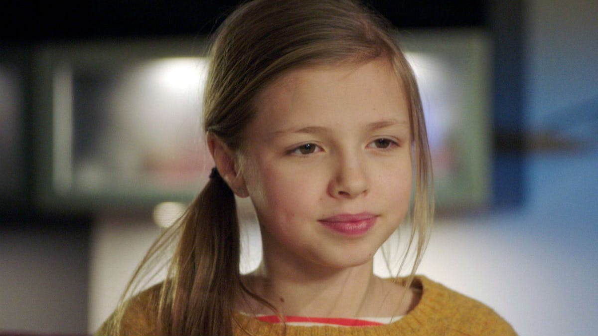 Olivia Hillingsø som Julie i "Juleønsket" fra 2015.