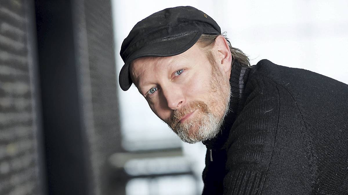 Det gav ingen mening for Lars Mikkelsen at forsøge at efterligne Putin i rollen som Ruslands præsident. - Han er lille, jeg er høj, siger han.