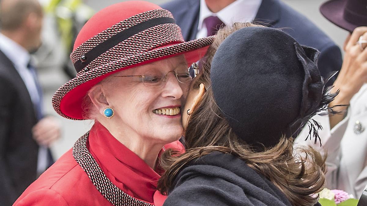 Dronning Margrethe og kronprinsesse Mary.