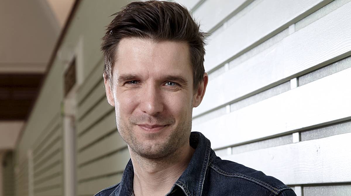 Morten bor stadig i barndomsbyen Helsinge med sin kone og parrets to børn, en søn på fire og en datter på to år.