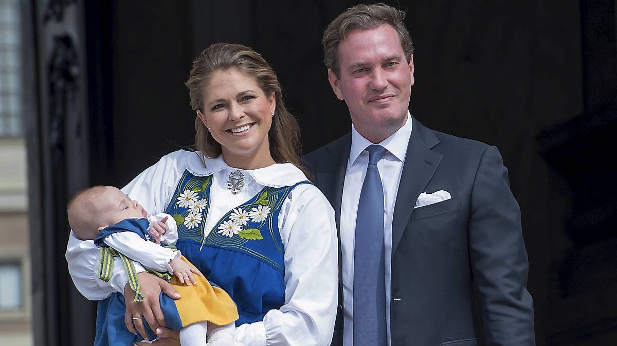 Prinsesse Madeleine og Chris O'Neill med datteren prinsesse Leonore.