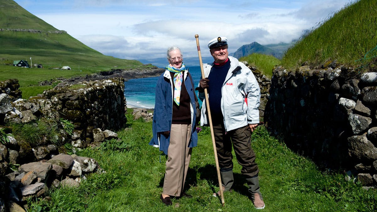 Regentparret besøgte Færøerne i juni 2010 ? her er de på øen Koltur.
