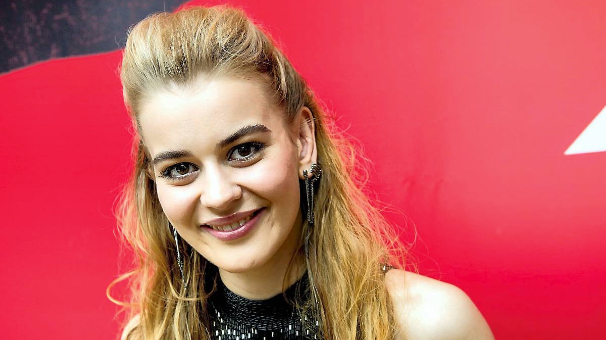 Emmelie valgte Melodi Grand Prix fremfor "X Factor". Det har hun næppe fortrudt.