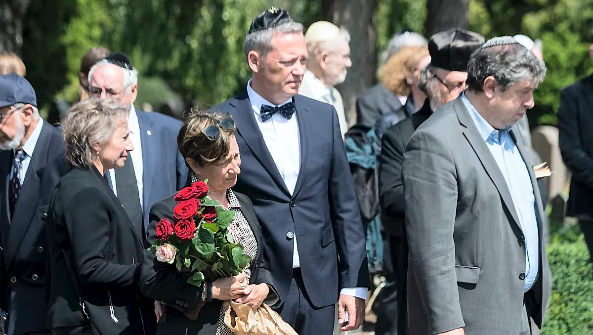 Simon Rosenbaum begravet | BILLED-BLADET