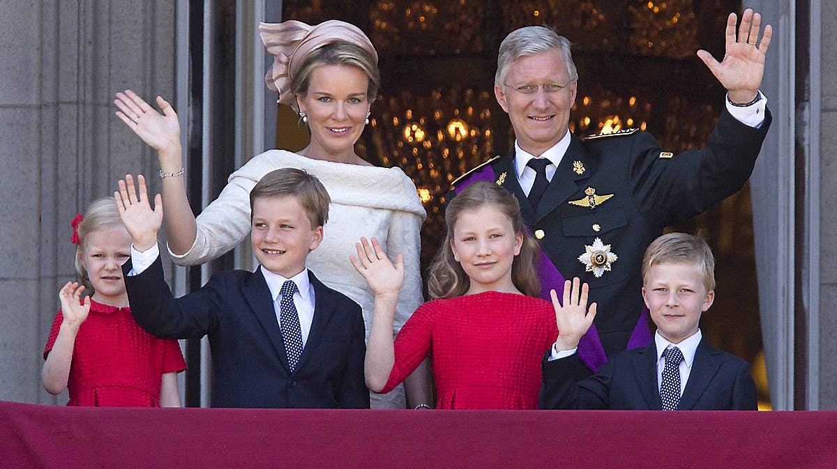 Dronning Mathilde, kong Philippe og deres fire børn.