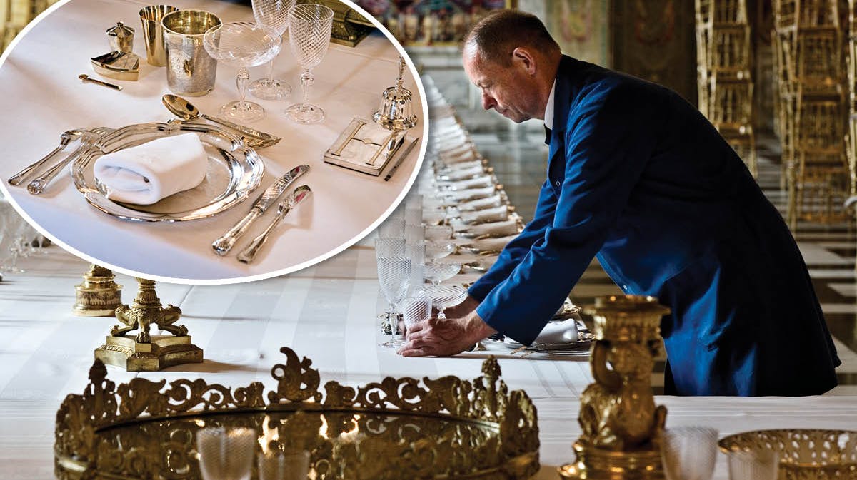 Borddækning i forbindelse med kongelig gallamiddag.