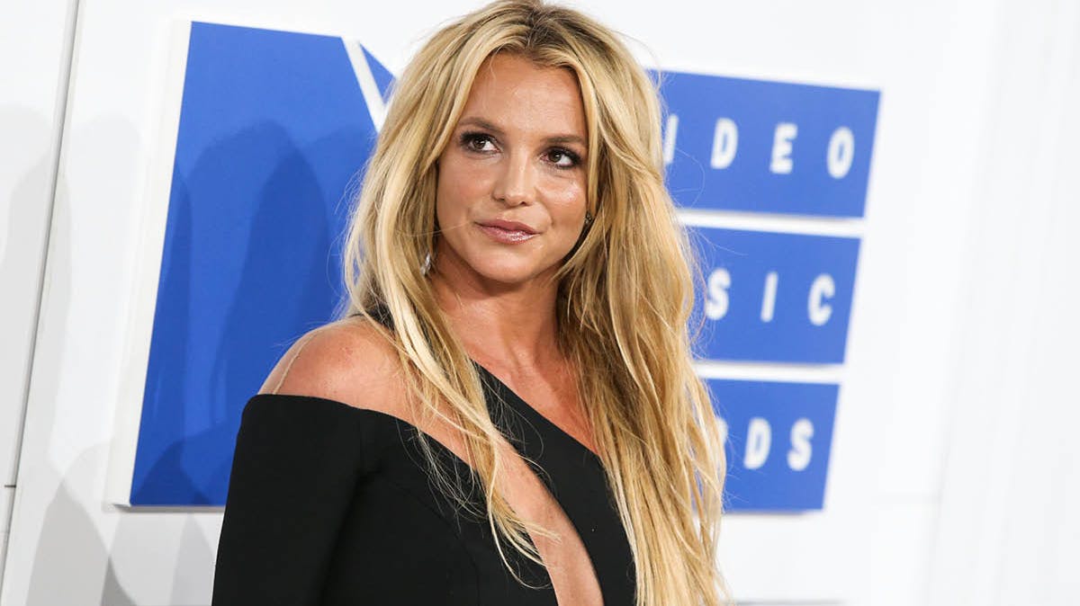 https://imgix.billedbladet.dk/media/article/britney.jpg