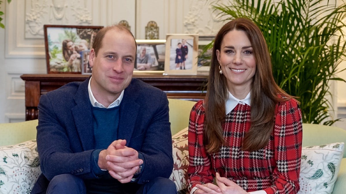 Prins William og hertuginde Catherine på Sandringham gods. 