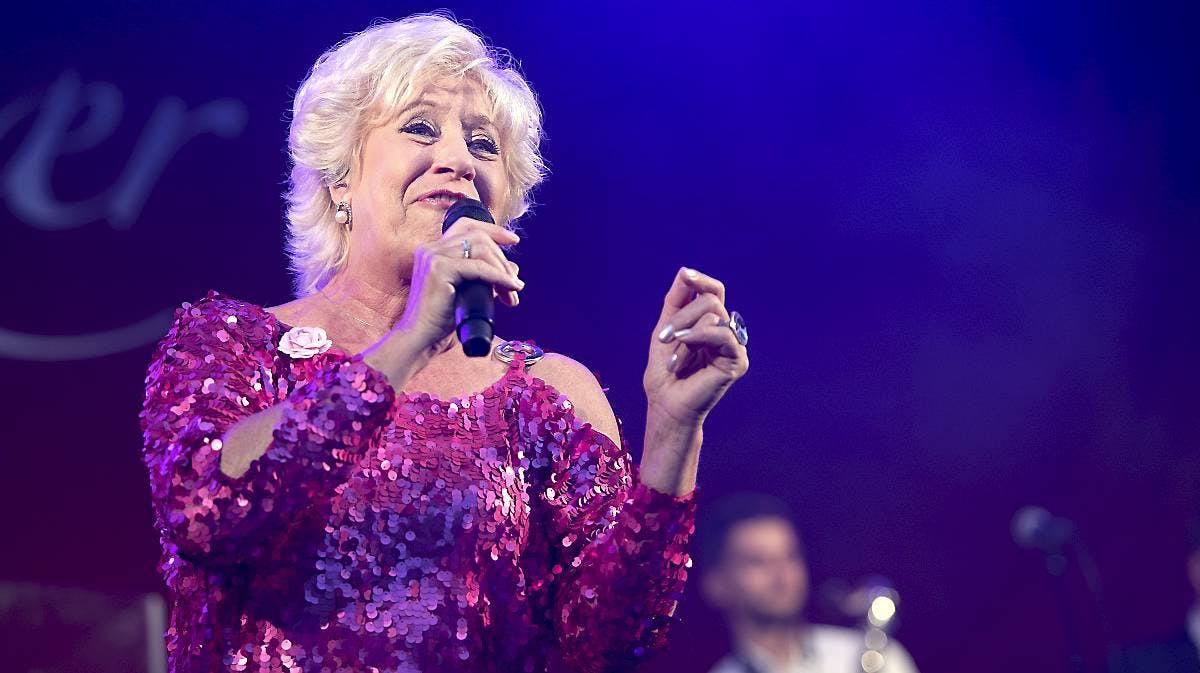 Birthe Kjær optræder ved Dansktop Prisen.