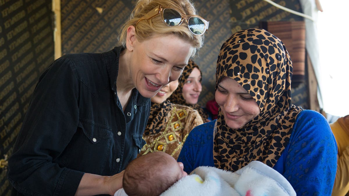 Cate Blanchett møder syriske flygtninge i Jordan.