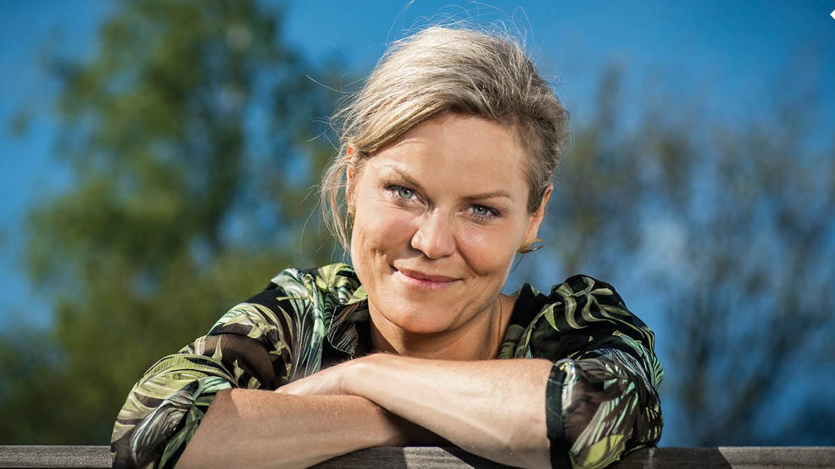 https://imgix.billedbladet.dk/media/article/cecilie_h.jpg