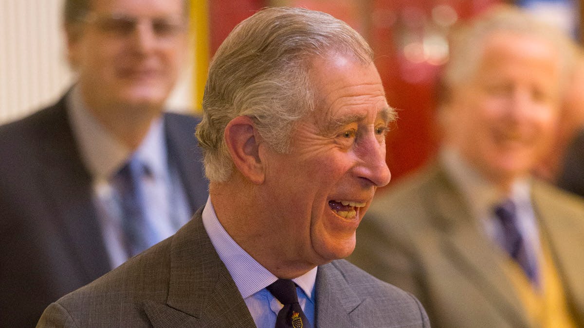 Prins Charles genskaber træhus til sit barnebarn