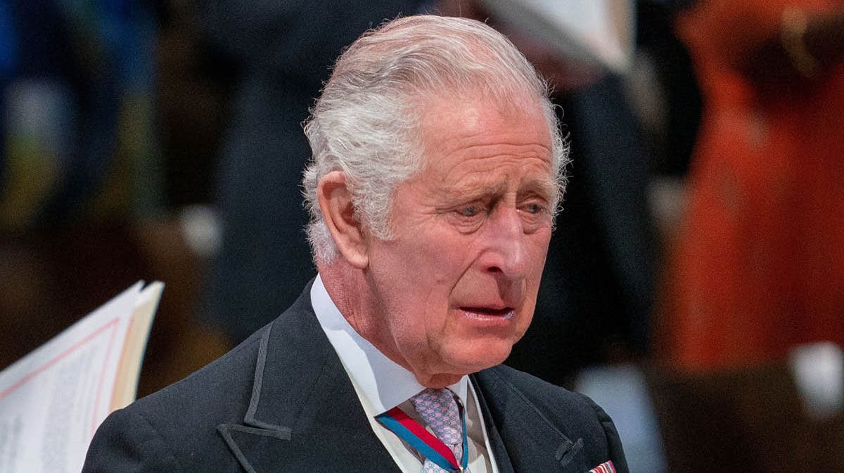 Charles er blevet konge efter hans mor dronning Elizabeths død. 