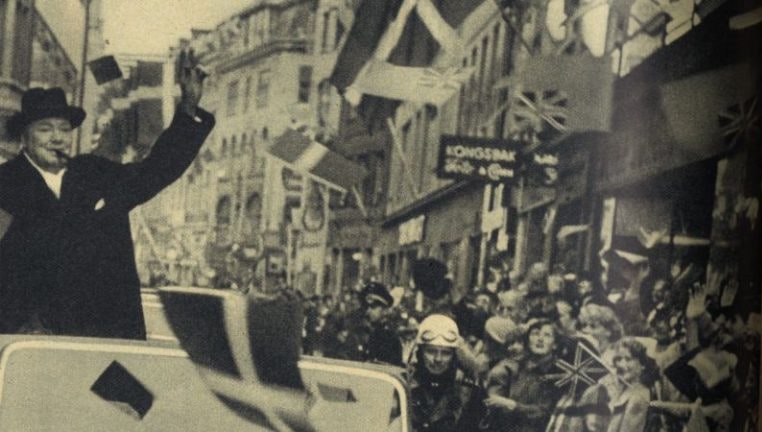 Winston Churchil på jubeltogt gennem Strøget i Købehavn anno 1950
