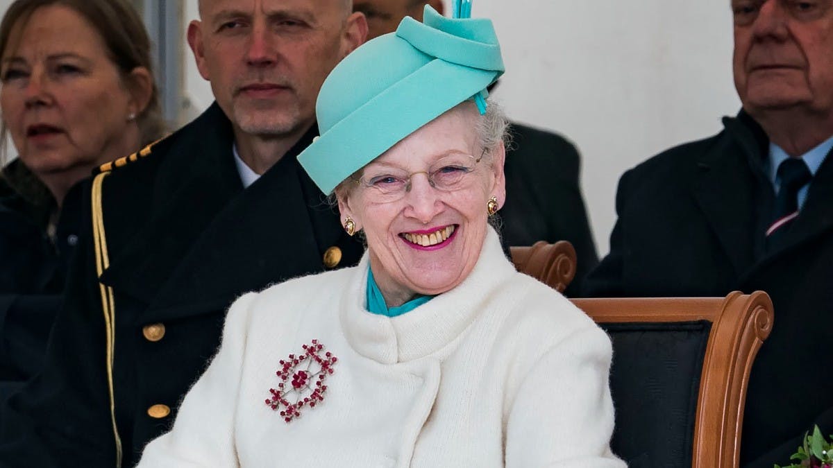 Forberedelse smuk burst Dronning Margrethe afslører skøn hemmelighed: Man er jo heldigvis ikke  rigtig klog | BILLED-BLADET