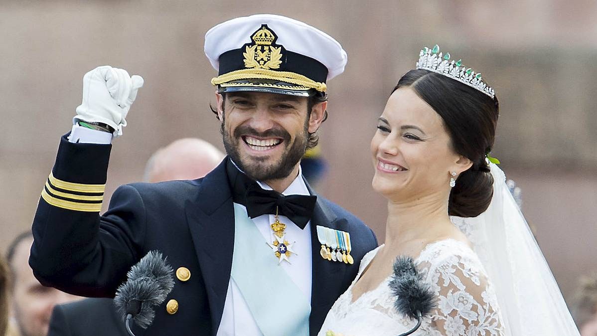 Prins Carl Philip og prinsesse Sofia fuldender det svenske baby-hattrick