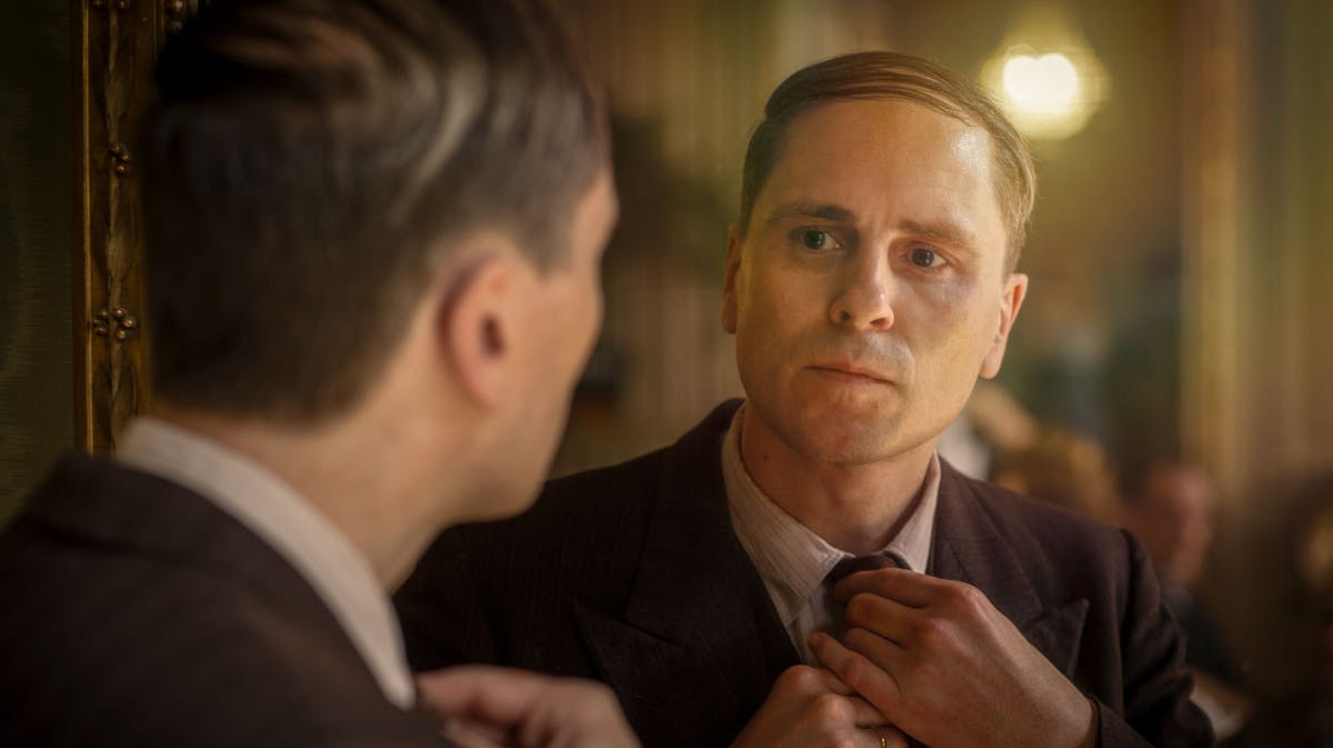 Sverrir Gudnason i "Kongens hemmelige elsker". 