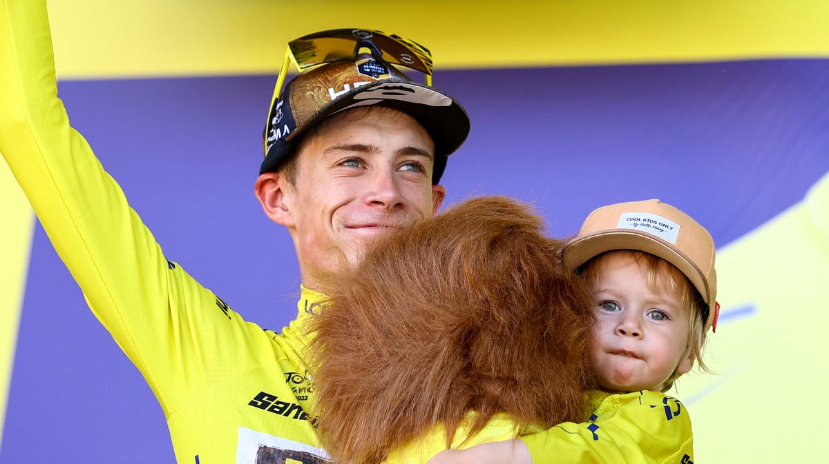 Jonas Vingegaard og datteren Frida 