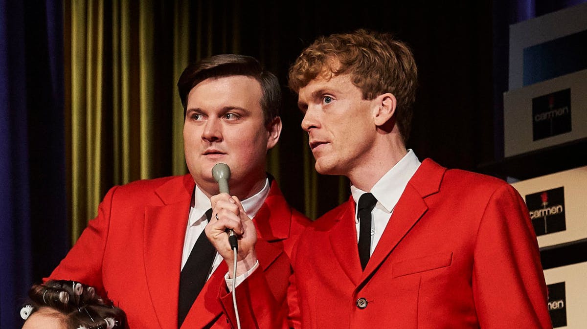 Nicolai Jørgensen spiller overfor Morten Hee Andersen i "Carmen Curlers". 