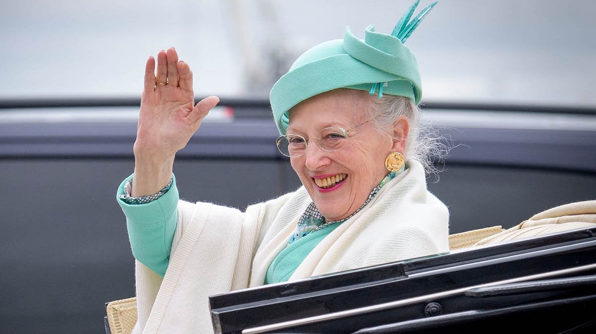 Arkivfoto: Dronning Margrethe i karet i forbindelse med sommertogt 2017. 