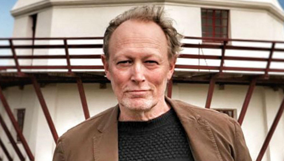 Lars Mikkelsen.