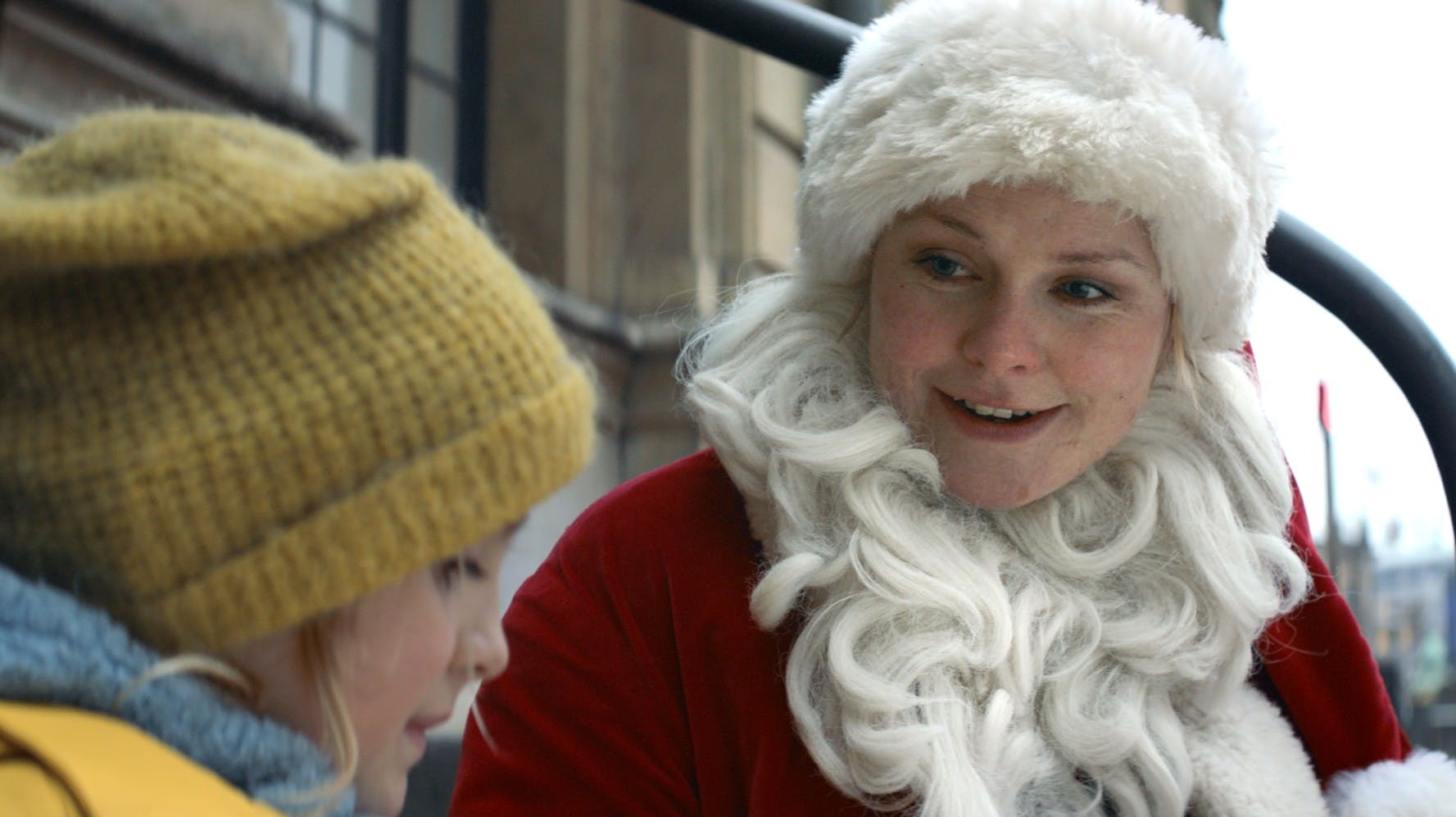 Sofie Torp i rollen som Julemand i "Julefeber".