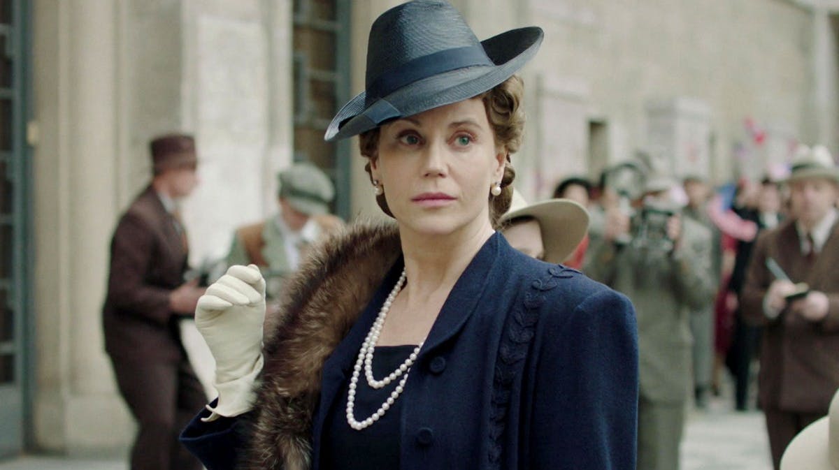 Sofia Helin som kronprinsesse Märtha i serien "Atlantic crossing".