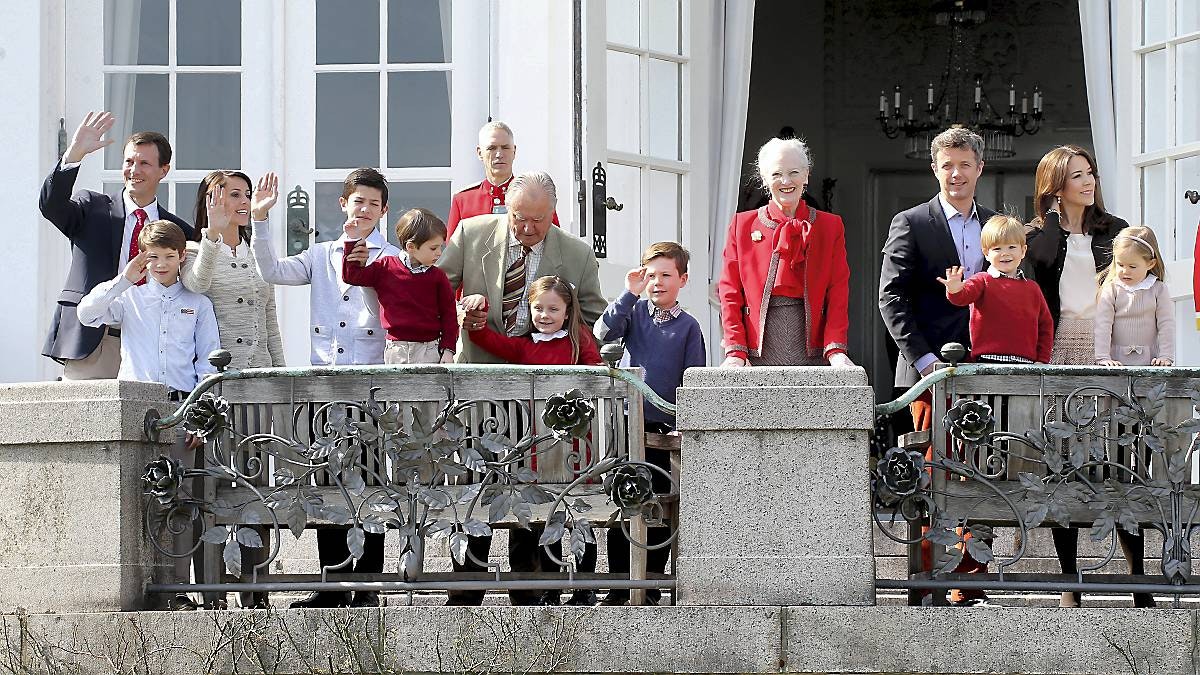 Dronning Margrethe bliver fejret af familien ved Marselisborg Slot 