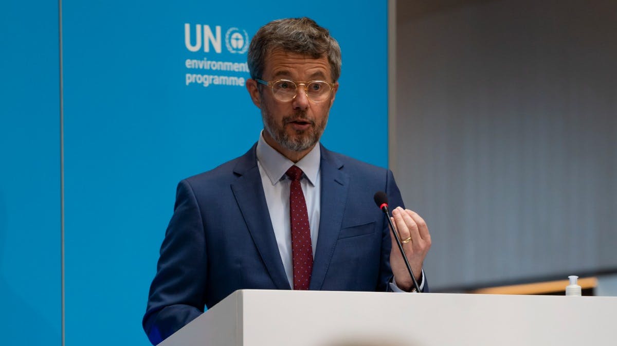 Kronprinsen på talerstolen tirsdag morgen. 