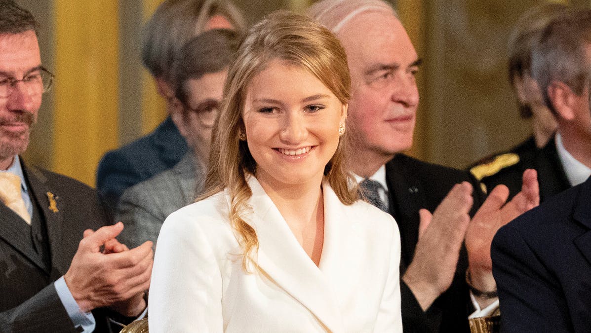 Dronning Mathilde og kong Philippe rørt til tårer under datters tale ...