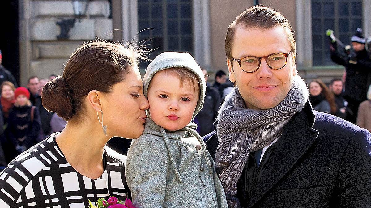 Kronprinsesse Victoria, prinsesse Estelle og prins Daniel.