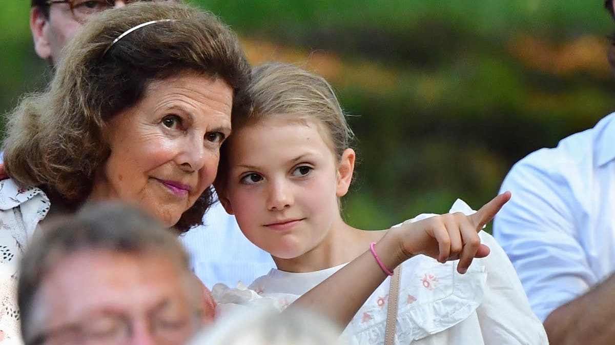 Dronning Silvia og prinsesse Estelle. 