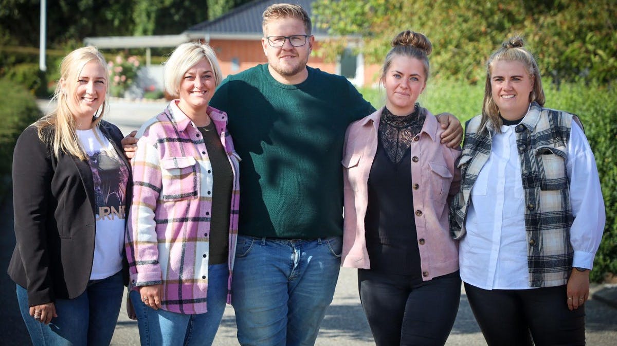 Anne, Sussi, Mathias, Mulle og Mette fra "Kærlighed hvor kragerne vender"