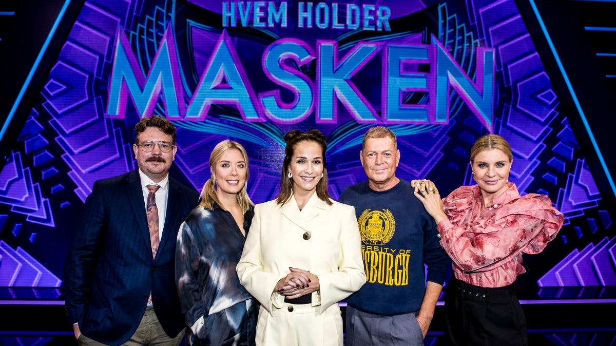 https://imgix.billedbladet.dk/media/article/foto_-_lasse_lagoni_tv_2_holdbillede_hvemholdermasken2021_1.jpg