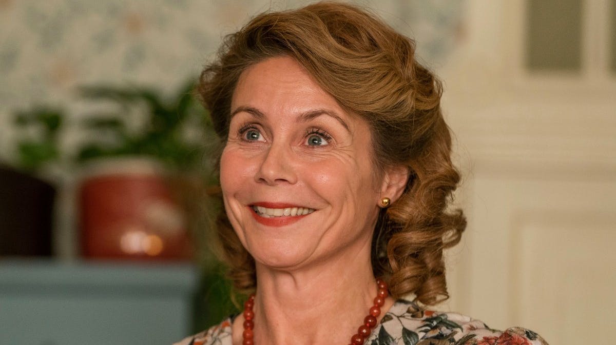 Anne Louise Hassing som Therese Madsen i "Badehotellet".