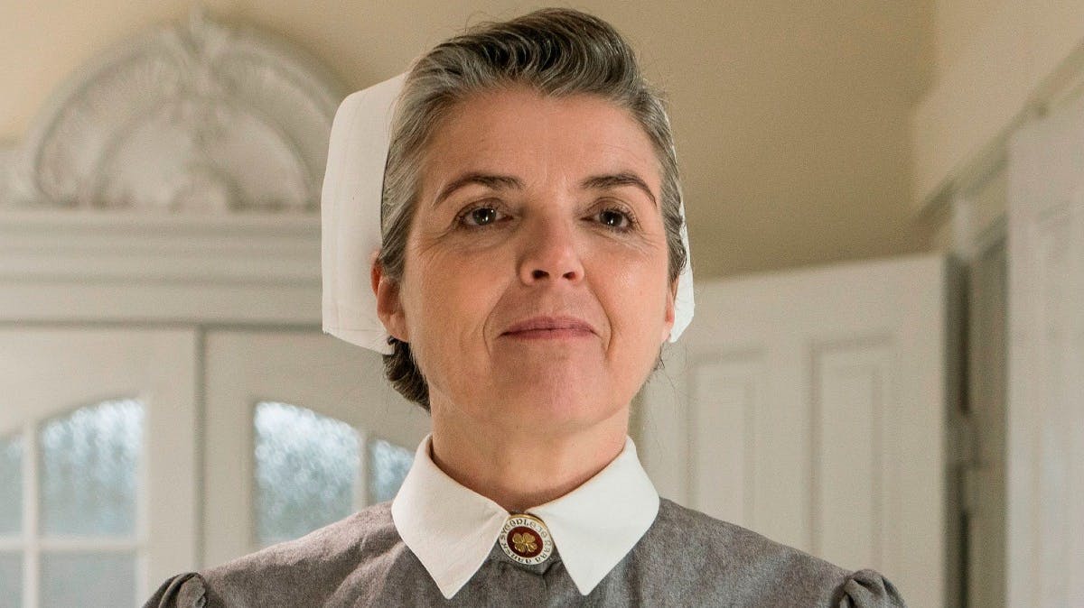 Lotte Andersen som søster Elisabeth i "Sygeplejeskolen".