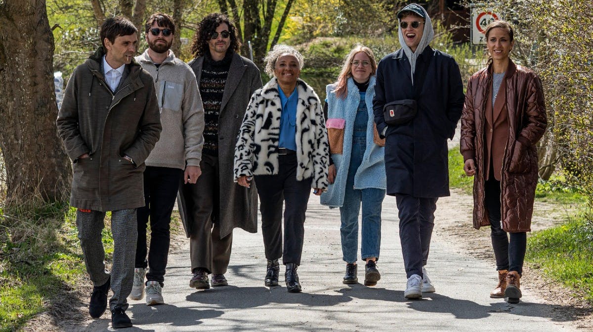 "Toppen af poppen" vender tilbage med Simon Kvamm, Malte Ebert, Alex Vargas, Maria Bramsen, Katinka Bjerregaard, Hjalmer og Mathilde Falch. 