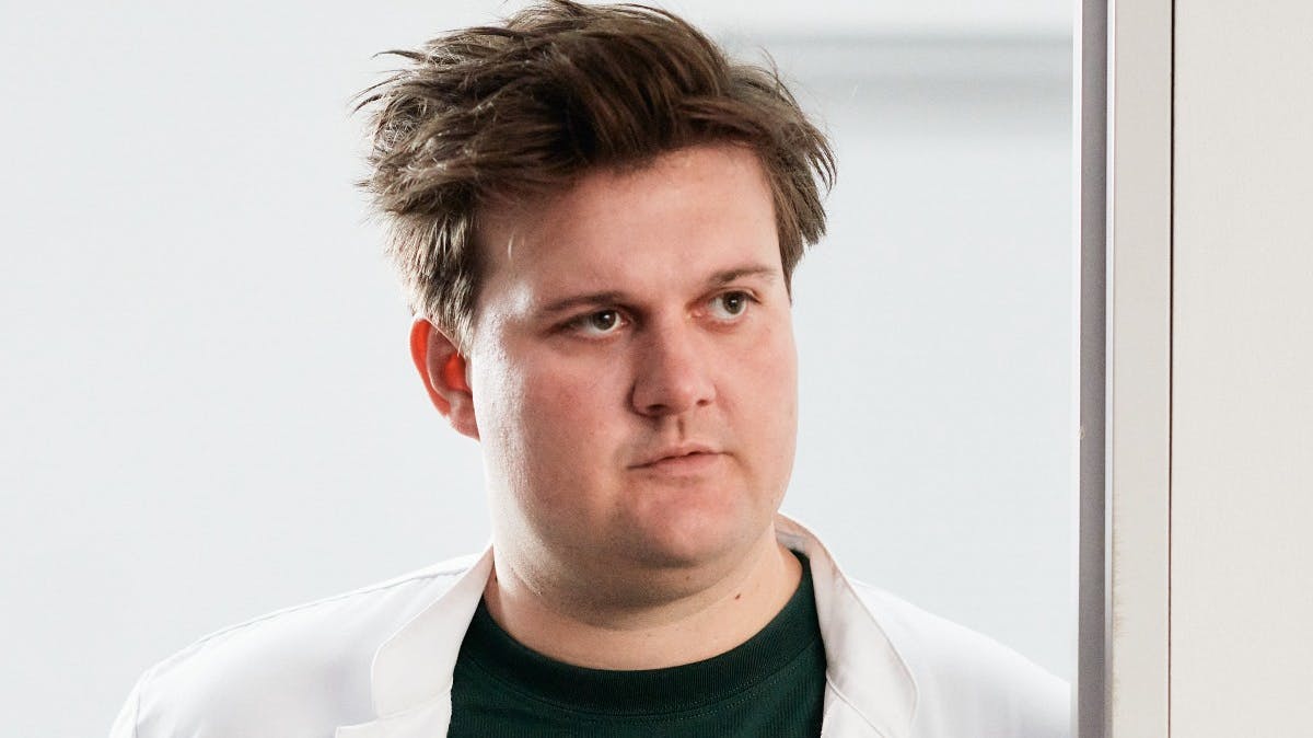 Nicolai Jørgensen som Frederik i "Dag & Nat".