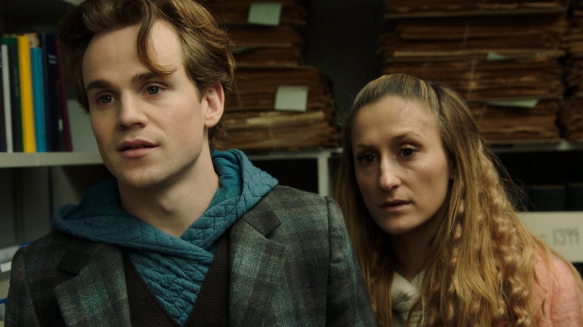 Allan Hyde og Marijana Jankovic, der spiller englene Michael og Gabi i ”Juleønsket”