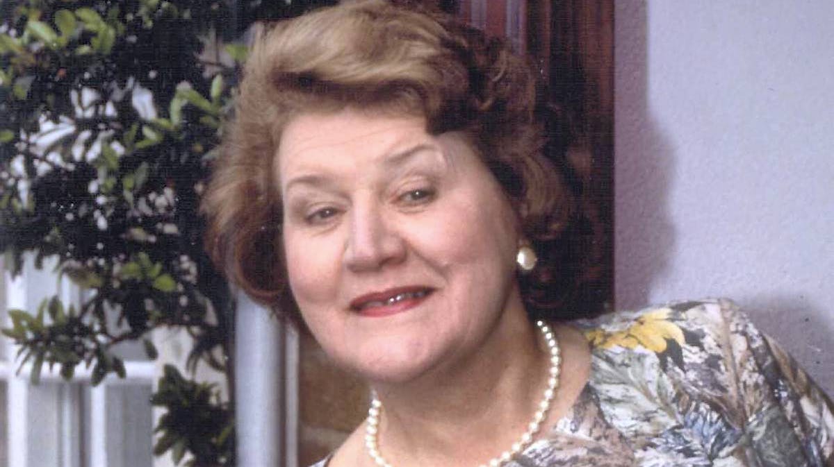 Patricia Routledge