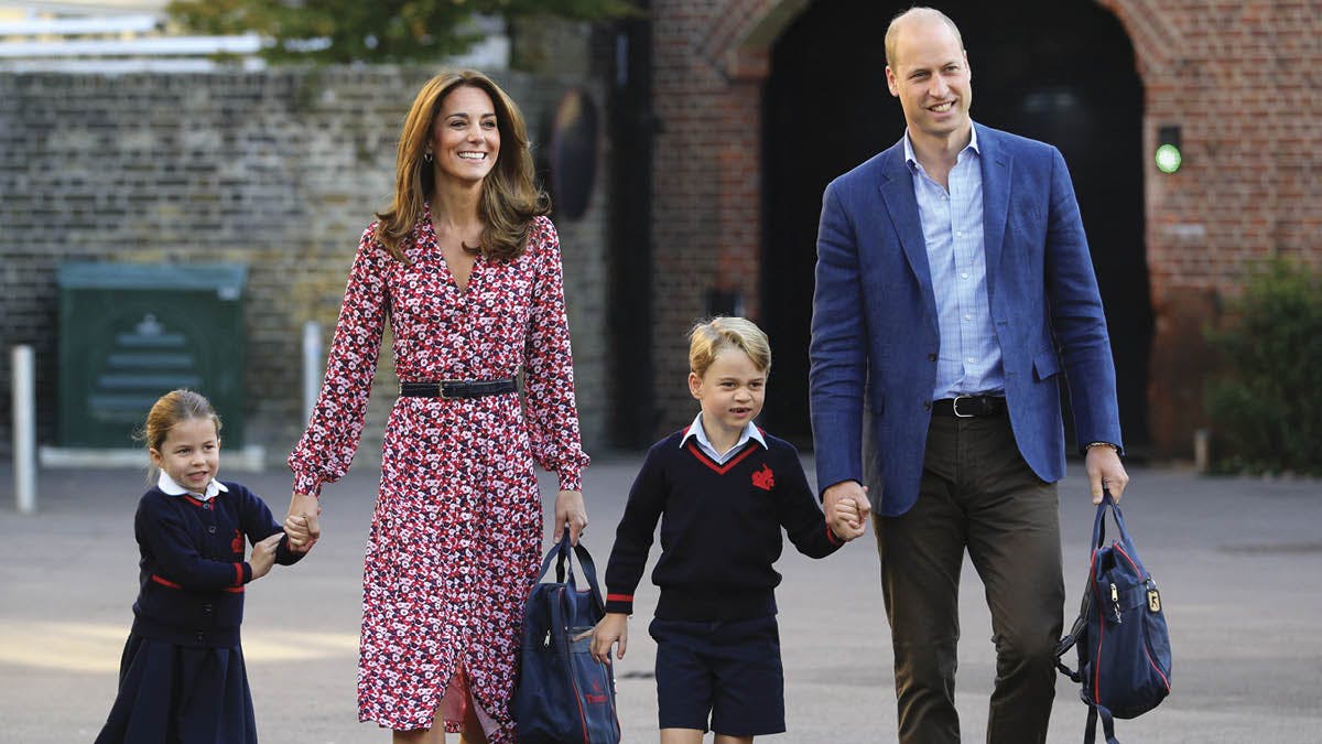 Prinsesse Charlotte, hertuginde Catherine, prins George og prins William.