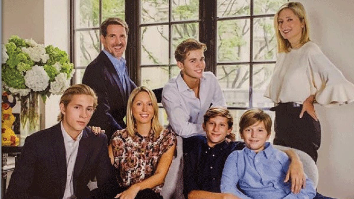 Kronprinsesse Marie-Chantal, kronprins Pavlos, pris Aristidis-Stavros, prinsesse Maria-Olympia, prins Achileas-Andreas, prins Odysseus-Kimon og prins Konstantin-Alexios