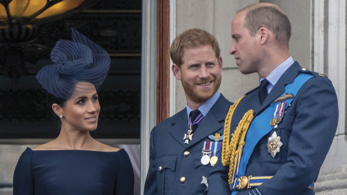 Hertuginde Meghan, prins Harry og prins William i 2018.