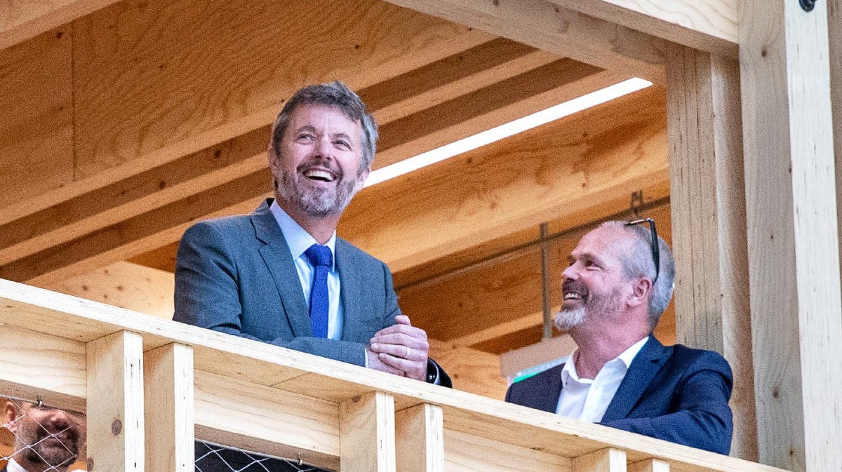 Kronprins Frederik sammen med rektor Torben Nielsen. 