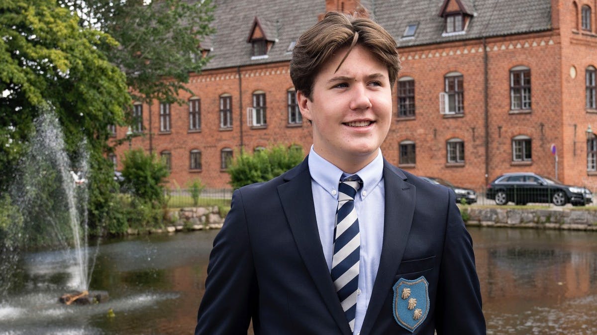 Prins Christian på sin første dag på Herlufsholm Skole, delt af kongehuset.&nbsp;