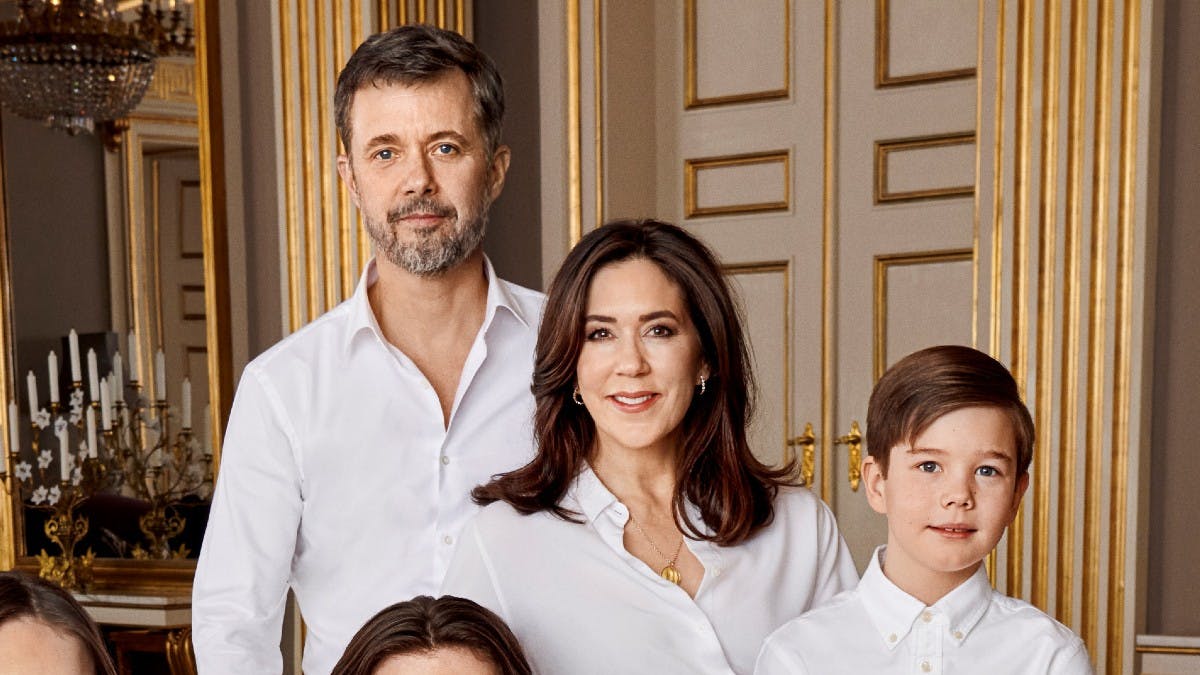 Udsnit af et af de nye officielle billeder af kronprinsfamilien offentliggjort i anledning af kronprinsesse Marys 50-års fødselsdag.&nbsp;